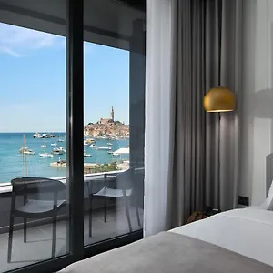 4* Hotel Delfin